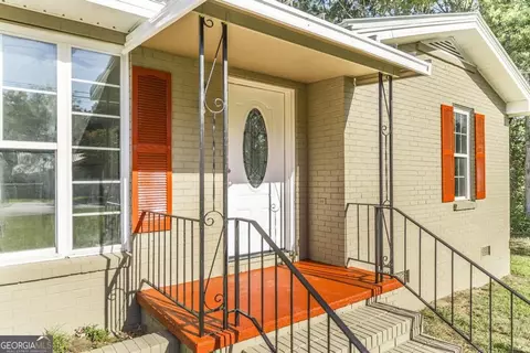 Exterior - 204 Thomas St, Dublin, GA 31021 photo 6 of 8