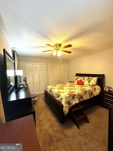 Bedroom - 57 Elm Dr, Toccoa, GA 30577 photo 4 of 7