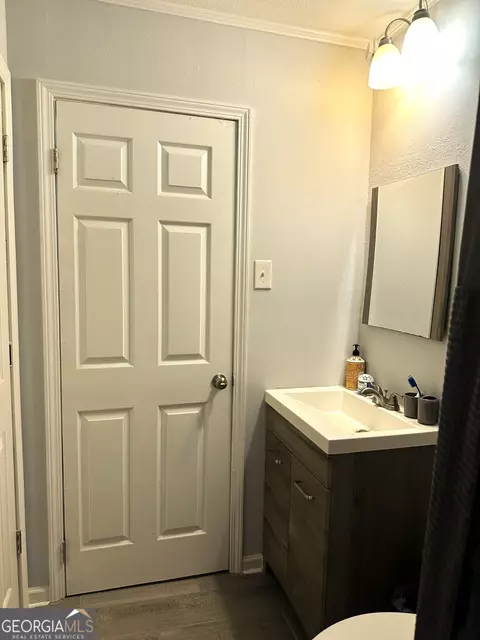 Bath - 57 Elm Dr, Toccoa, GA 30577 photo 5 of 5