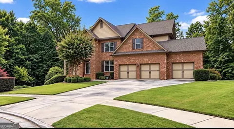 6212 Bentgrass Pl, Locust Grove, GA 30248