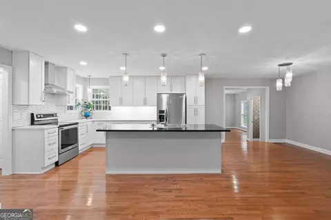 Kitchen - 121 Katy Lake Rd, Jackson, GA 30233 photo 1 of 5