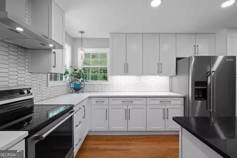 Kitchen - 121 Katy Lake Rd, Jackson, GA 30233 photo 5 of 5