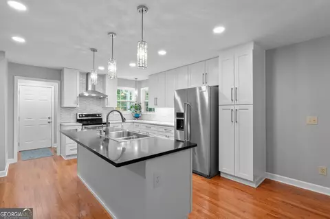 Kitchen - 121 Katy Lake Rd, Jackson, GA 30233 photo 2 of 5