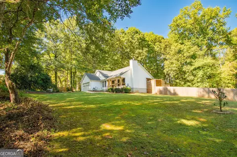 Exterior - 5727 Kings Ct, Bethlehem, GA 30620 photo 4 of 10