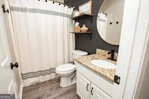 Bath - 5727 Kings Ct, Bethlehem, GA 30620 photo 4 of 4