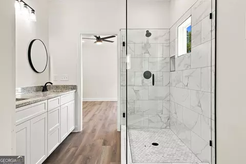 Bath - 27 Pullman, Rockmart, GA 30153 photo 2 of 3