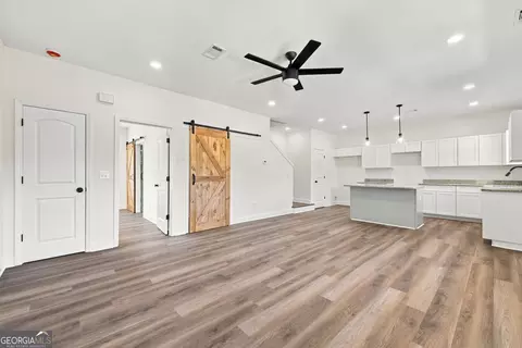 Entry Way - 27 Pullman, Rockmart, GA 30153 photo 1 of 3
