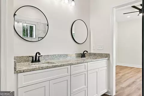 Bath - 27 Pullman, Rockmart, GA 30153 photo 1 of 3