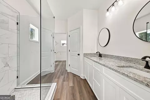 Entry Way - 27 Pullman, Rockmart, GA 30153 photo 2 of 3
