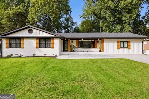 261 Lendon Ln, Lawrenceville, GA 30043