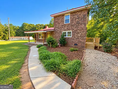348 Knottywood Dr, Lavonia, GA 30553