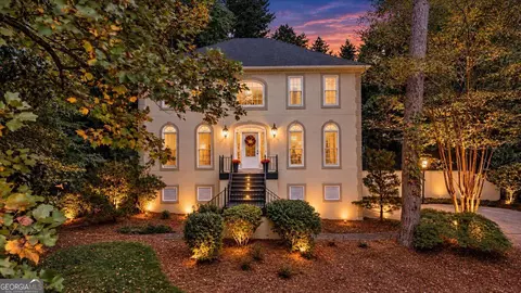 320 Kings Ct NE, Marietta, GA 30067