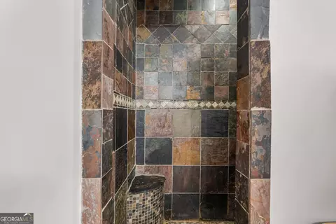 Bath - 832 Voorhees Rd E, Hamilton, GA 31811 photo 4 of 6