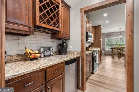 Entry Way - 832 Voorhees Rd E, Hamilton, GA 31811 photo 2 of 4