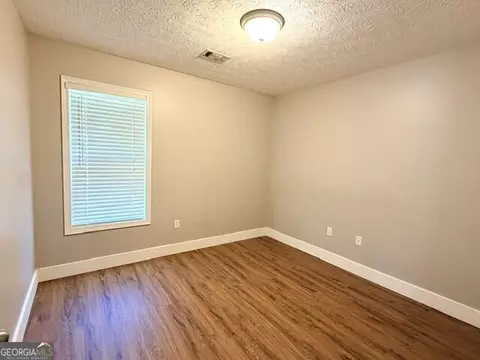 Bedroom - 100 Deer Creek Dr, Lagrange, GA 30240 photo 1 of 2