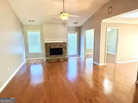Living - 100 Deer Creek Dr, Lagrange, GA 30240 photo 1 of 2