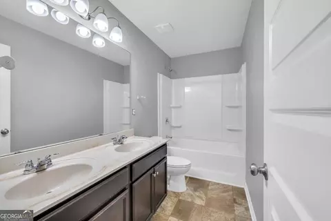 Bath - 121 Escalade Dr, Mcdonough, GA 30253 photo 1 of 1