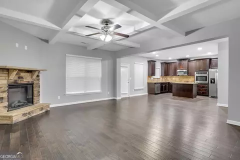 Living - 121 Escalade Dr, Mcdonough, GA 30253 photo 4 of 4