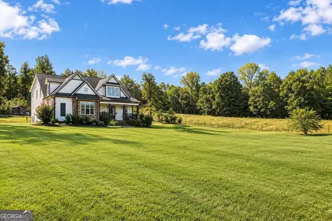 2454 Adams Rd, The Rock, GA 30285