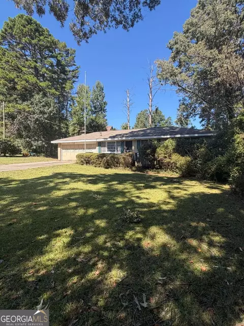 5555 Noblett Rd, Stone Mountain, GA 30087