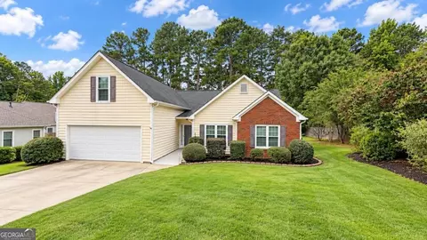 1855 Snow Hill Ct, Lawrenceville, GA 30045