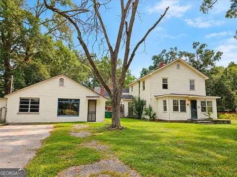 1 Rowe Ave, Garden City, GA 31408