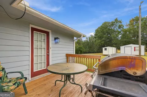 Exterior - 106 Jandale Dr, Lagrange, GA 30241 photo 9 of 12