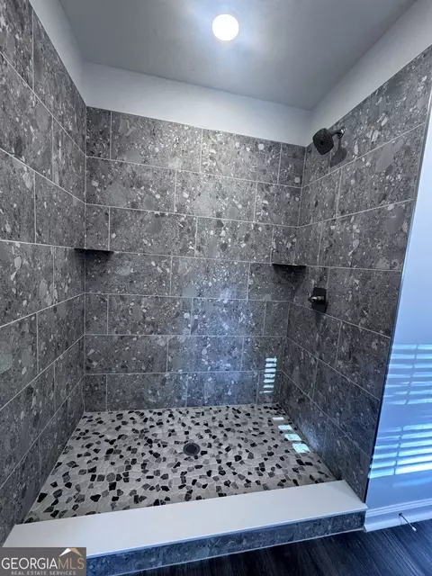 Bath - 61 Crestview Ln, Claxton, GA 30417 photo 2 of 3