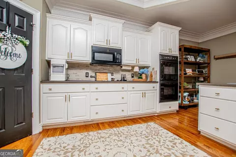 Kitchen - 9140 Patrick Pl, Winston, GA 30187 photo 4 of 13