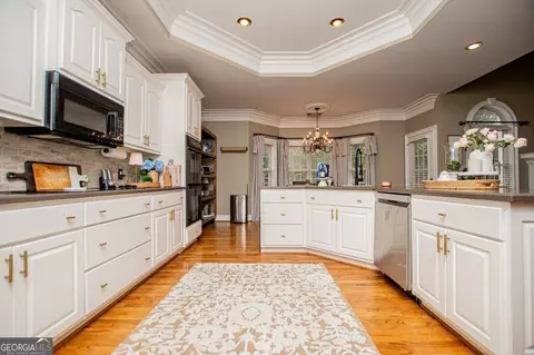 Kitchen - 9140 Patrick Pl, Winston, GA 30187 photo 2 of 13