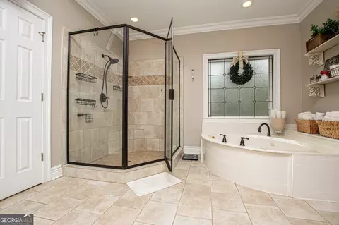 Bath - 9140 Patrick Pl, Winston, GA 30187 photo 4 of 11