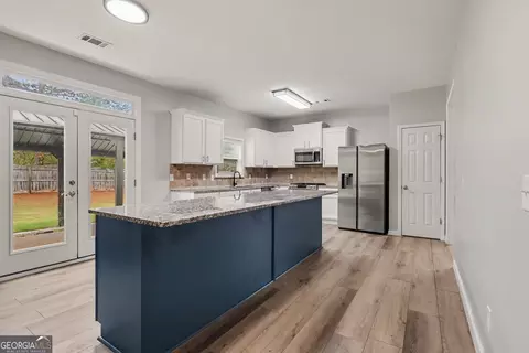 Kitchen - 70 Kestrel Cir, Covington, GA 30014 photo 1 of 4