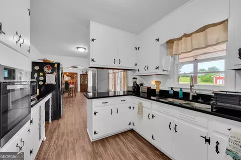 Kitchen - 275 Arlin Williams Rd, Toccoa, GA 30577 photo 6 of 6