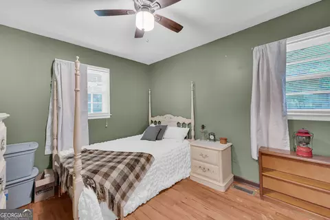 Bedroom - 275 Arlin Williams Rd, Toccoa, GA 30577 photo 8 of 13