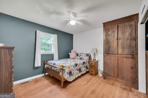 Bedroom - 275 Arlin Williams Rd, Toccoa, GA 30577 photo 5 of 13