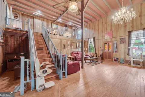 Entry Way - 275 Arlin Williams Rd, Toccoa, GA 30577 photo 2 of 11