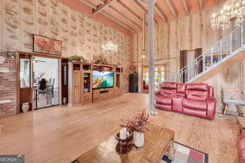 Living - 275 Arlin Williams Rd, Toccoa, GA 30577 photo 1 of 2