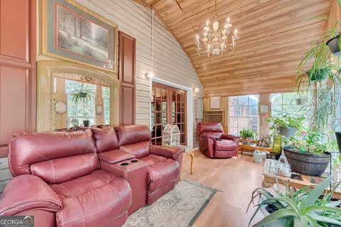 Exterior - 275 Arlin Williams Rd, Toccoa, GA 30577 photo 5 of 14