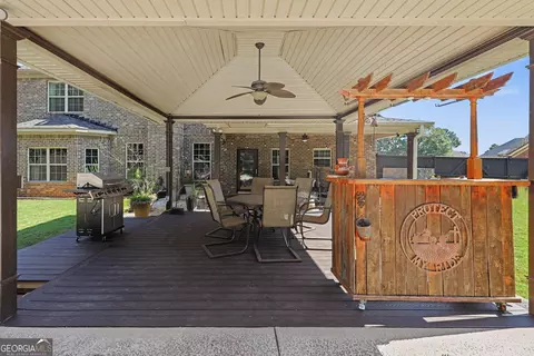 Exterior - 313 Snow Bird Dr, Hampton, GA 30228 photo 9 of 10