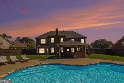 Exterior - 313 Snow Bird Dr, Hampton, GA 30228 photo 5 of 10