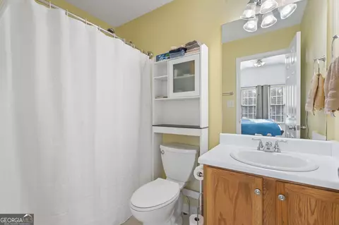 Bath - 6701 Sunset Ct, Rex, GA 30273 photo 2 of 3