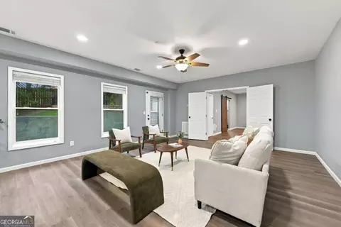 Living - 605 Settles Brook Ct, Suwanee, GA 30024 photo 4 of 6