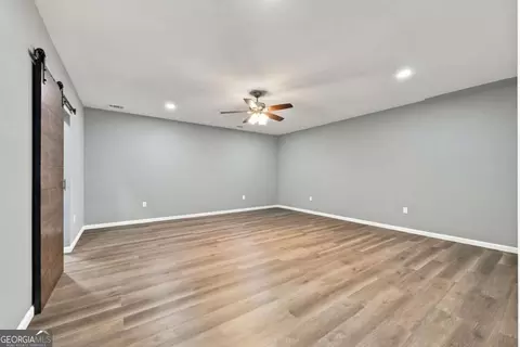 Living - 605 Settles Brook Ct, Suwanee, GA 30024 photo 5 of 6