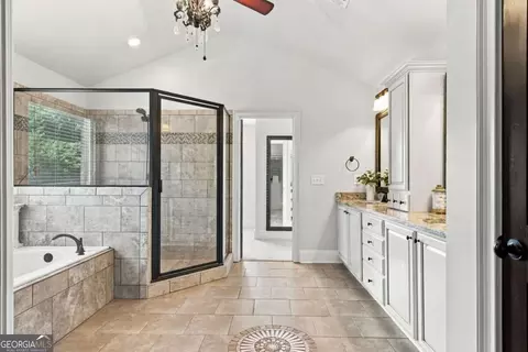 Bath - 605 Settles Brook Ct, Suwanee, GA 30024 photo 5 of 9