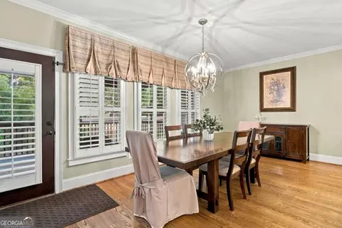 Dining - 605 Settles Brook Ct, Suwanee, GA 30024 photo 4 of 5