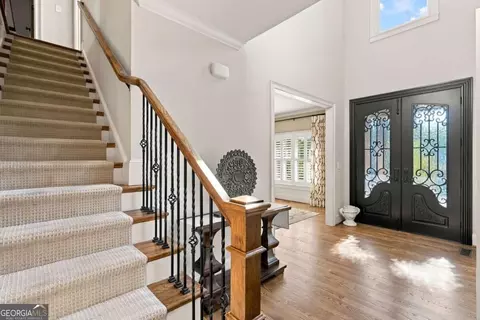 Entry Way - 605 Settles Brook Ct, Suwanee, GA 30024 photo 4 of 9