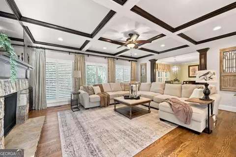Living - 605 Settles Brook Ct, Suwanee, GA 30024 photo 2 of 6