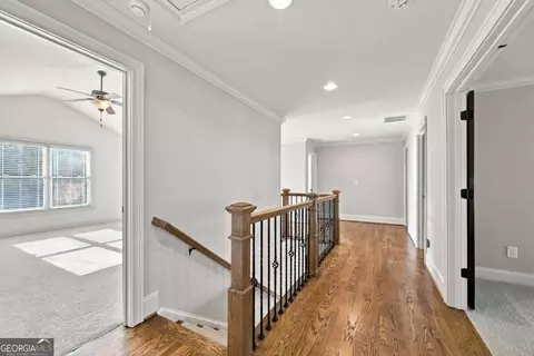 Entry Way - 605 Settles Brook Ct, Suwanee, GA 30024 photo 6 of 9