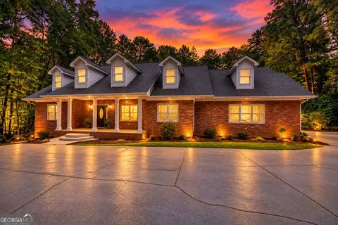 3935 Jamaica Dr, Jonesboro, GA 30236