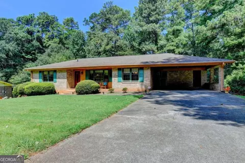 4061 Whispering Forest Ct SW, Lilburn, GA 30047
